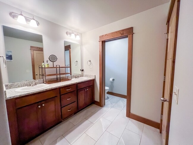 Building Photo - Charming Downtown Retreat: A Unique Blend of Urban Living and Montana Charm in Bozeman