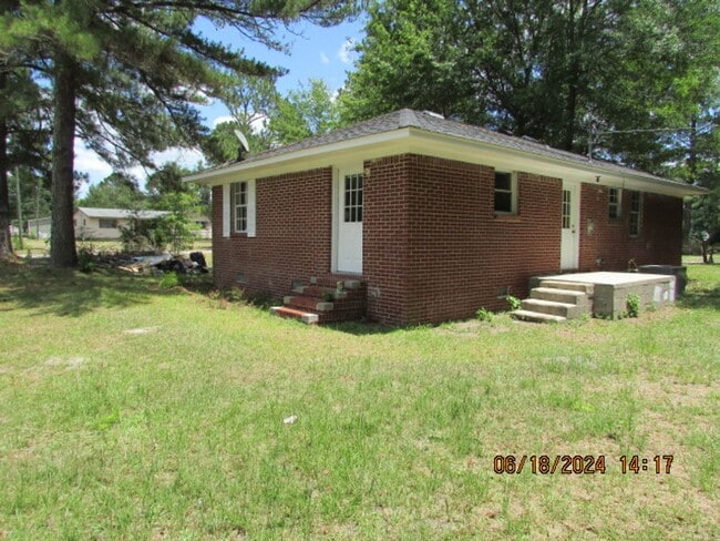 Building Photo - Mayesville