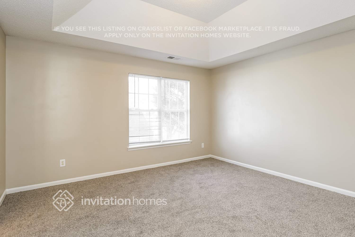 Building Photo - 8410 Blue Aster Ln