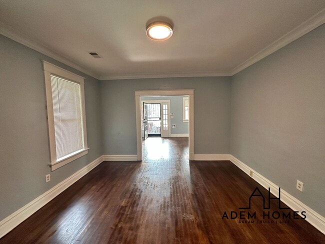 Building Photo - Recently Renovated Brick Home Minutes Away...