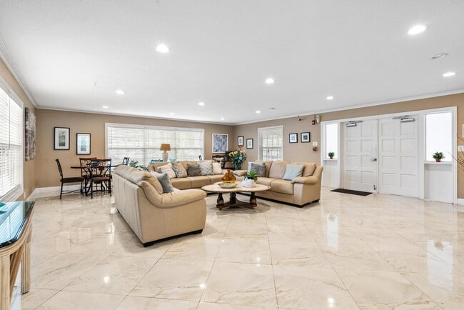 Building Photo - 1461 S Ocean Blvd