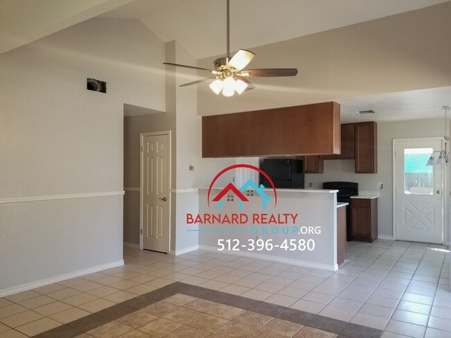 Building Photo - Newly Remodeled 3 Bedroom, 1.5 Bath