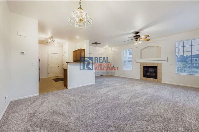 Building Photo - 12740 Jasmine St