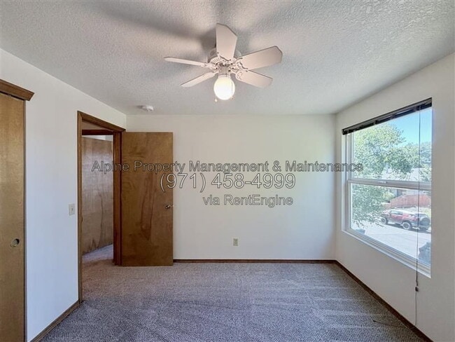 Building Photo - 7066 SW 156th Ave
