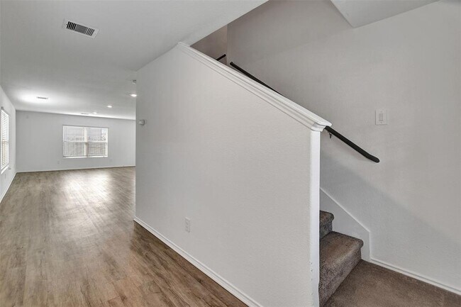 Building Photo - 1518 Carmona Ct