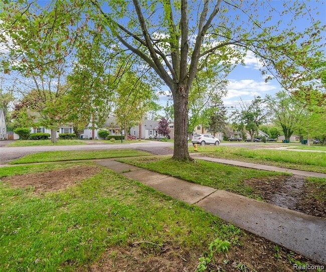 Building Photo - 2017 Harding Ave