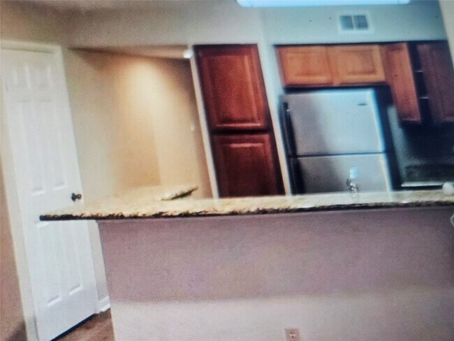 Building Photo - 2425 Holly Hall St