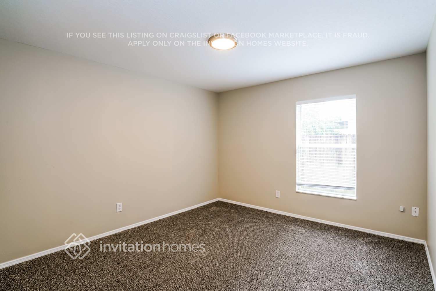 Building Photo - 30751 Sonnet Glen Dr