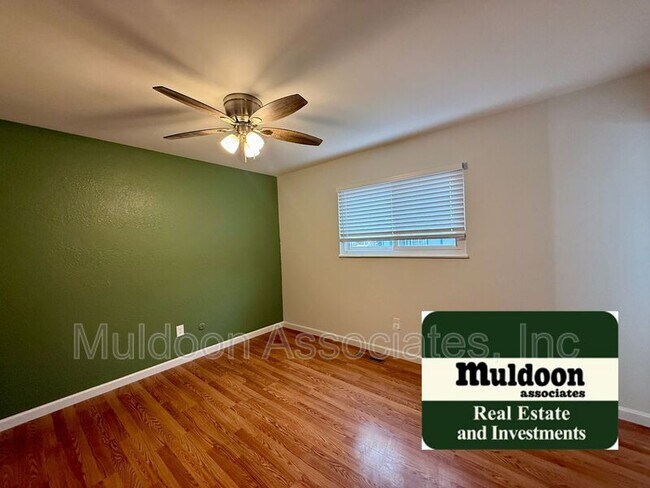 Building Photo - 2930 Cortina Dr