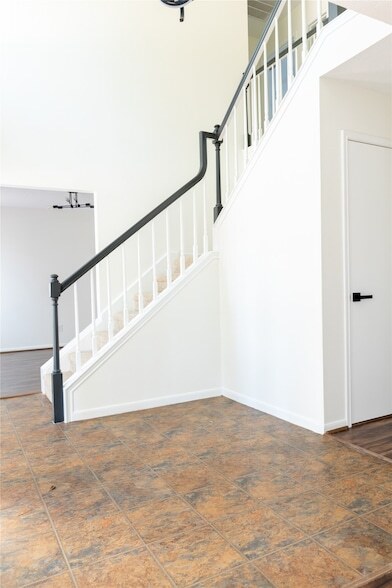 Building Photo - 22 Cottage Grove Pl