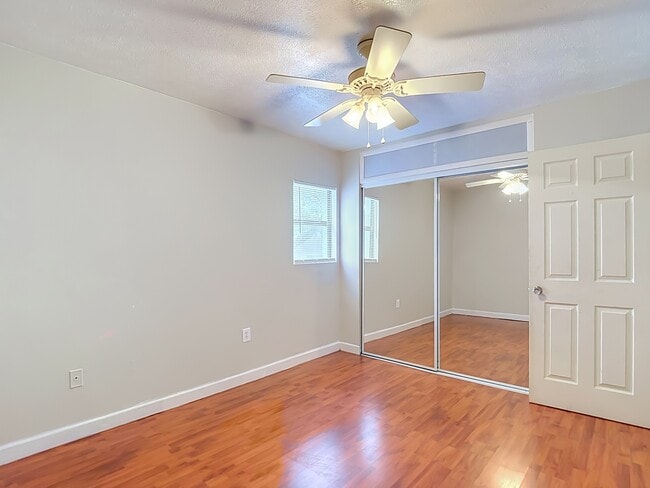 Building Photo - 5602 Ashley Oaks Dr