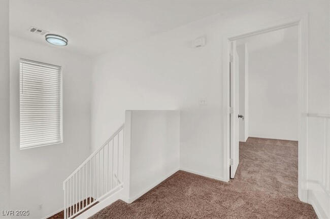 Building Photo - 4439 Yellow Harbor St