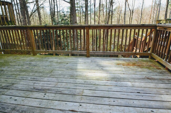 Building Photo - 1308 Poplar Pointe