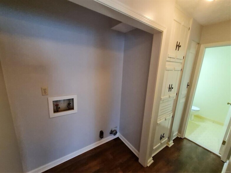 Building Photo - 1601 Cobblestone Ct