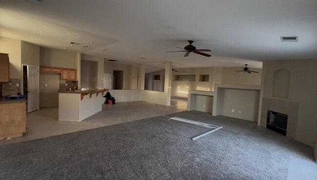 Building Photo - 47750 Mirage Way