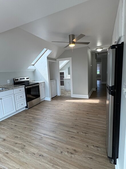 Kitchen - 1392 Gorham St