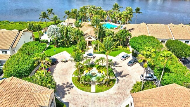 Building Photo - 3606 S Ocean Blvd