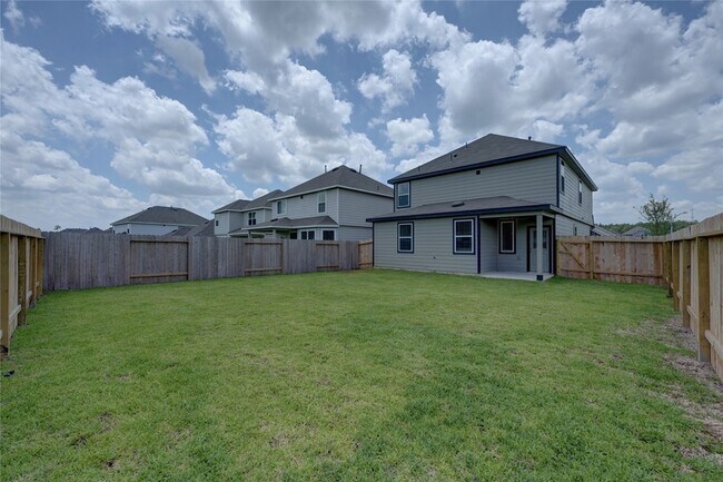 Building Photo - 13856 Goldeye Dr