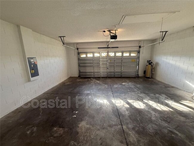 Building Photo - 4554 Ficus Tree Rd