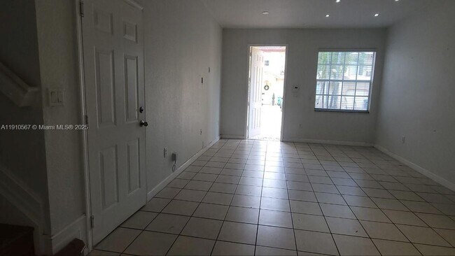 Building Photo - 12874 SW 132nd Terrace