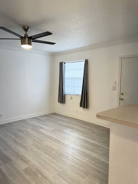 Livingroom - 110 SE 2nd St