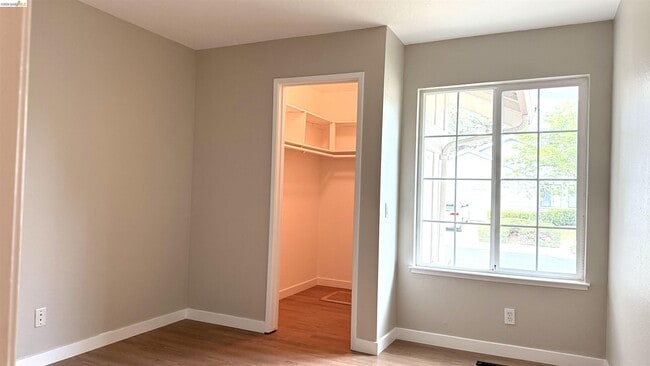 Building Photo - 4398 N Spoonwood Ct