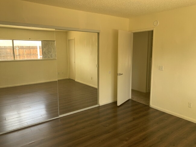 Building Photo - "Charming 3-Bed Oasis in Desert Hot Springs with Granite Touch & Cozy Fireplace!"