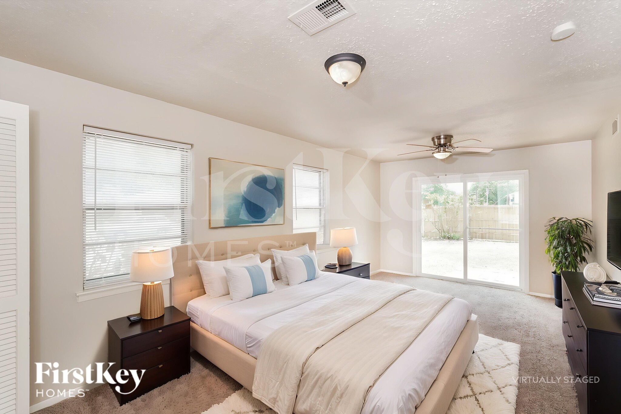 Building Photo - 2202 Fairfax Dr