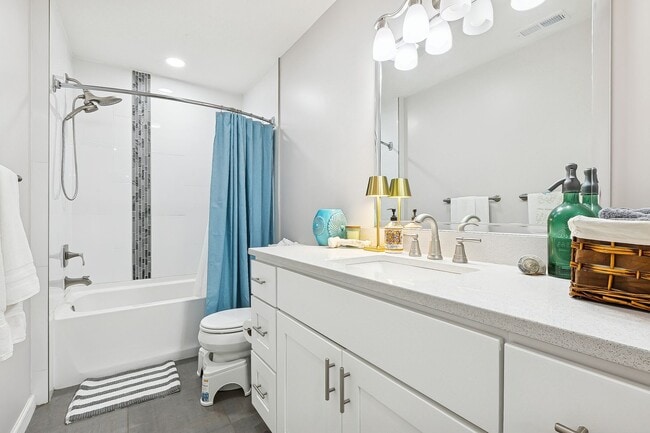 Building Photo - Move In Ready 4 Bedroom House in Yorktown!