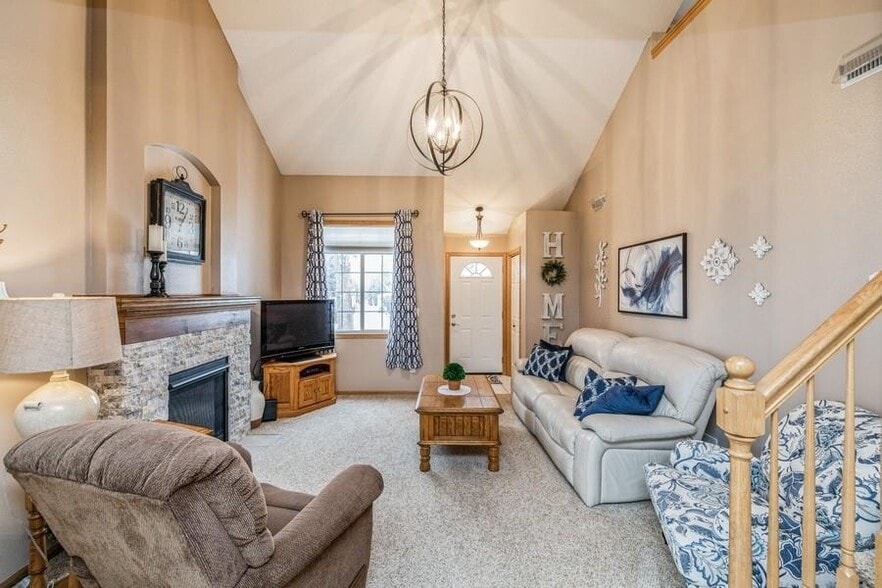 Building Photo - 7425 Wistful Vista Dr