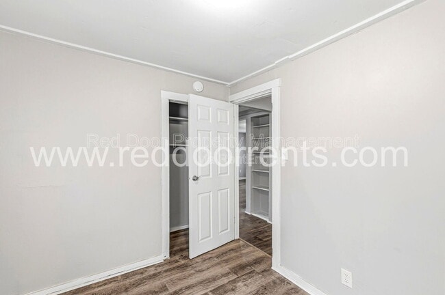 Building Photo - 4320 E 30th St