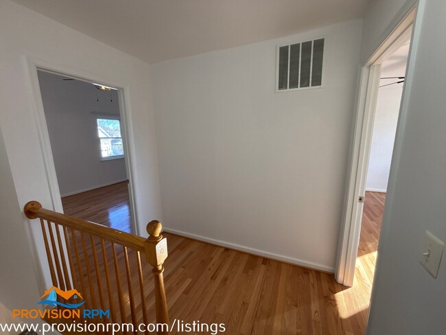 Building Photo - 1618 Bishop Rd