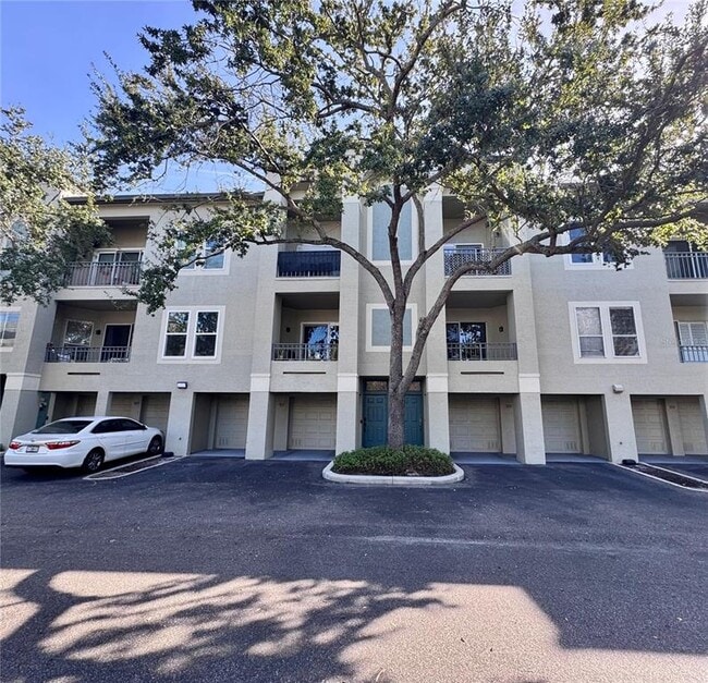 Building Photo - 705 Mainsail Dr