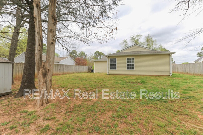 Building Photo - 3235 W Wildflower St