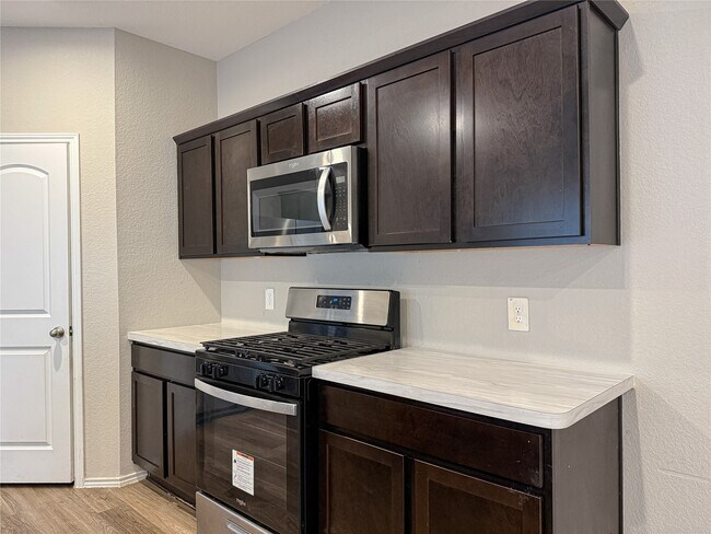 Building Photo - 12314 Morning Vis Dr