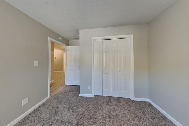 Building Photo - 4251 Vineyard Trail SW