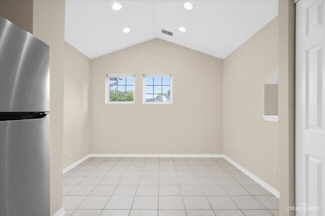 Building Photo - 3073 Kentshire Cir