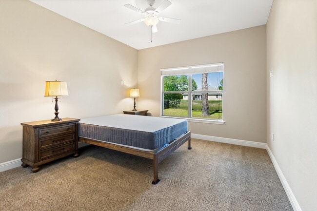 Building Photo - 24 Mozart Ln