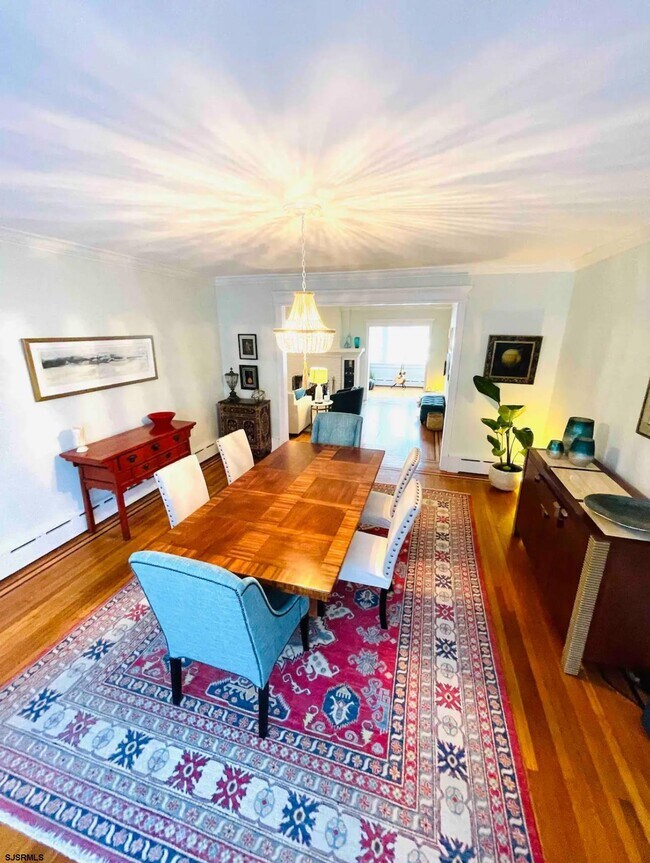 Building Photo - 1 S Bartram Ave