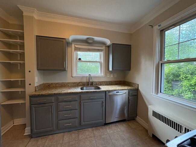 Building Photo - 3 Bedroom/1.5 bath house with Basement and Fenced Backyard!