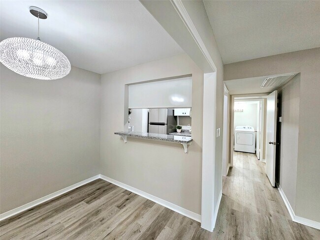 Building Photo - 3500 Tangle Brush Dr