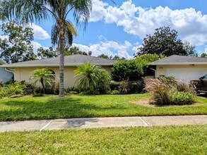 Building Photo - 4976 Oakbrooke Pl