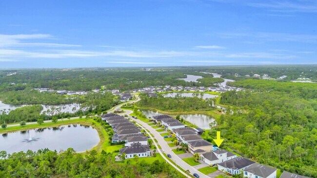 Building Photo - 4720 SW Ardsley Dr