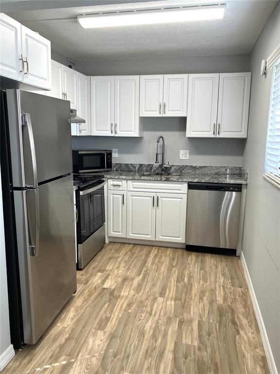 Building Photo - 11703 Raintree Village Blvd