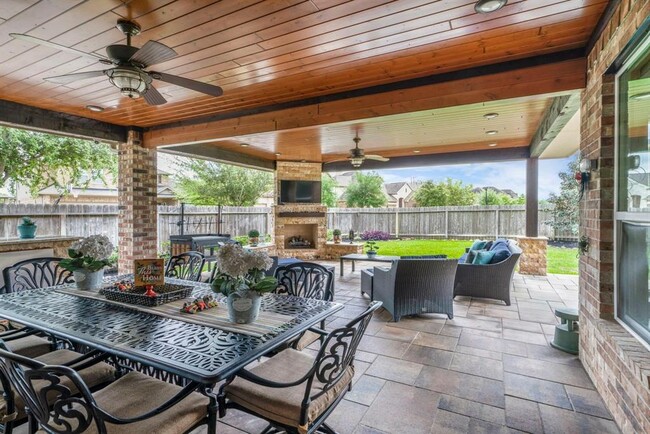 Building Photo - 26611 Sooty Tern Dr