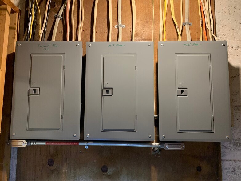 Separate electric - 13 Forest Ave