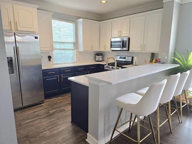 Building Photo - 420 N Hill Ave