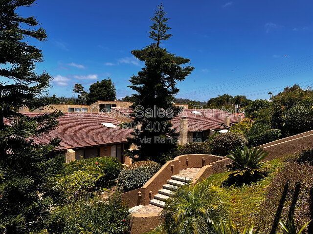 Building Photo - 2204 Plaza De Las Flores Plz