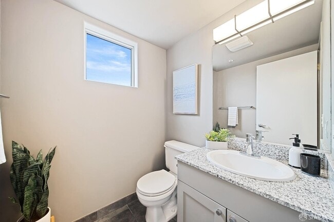 Building Photo - 3121 20th St