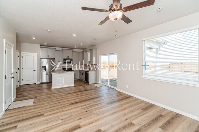 Building Photo - 9351 Yampa St